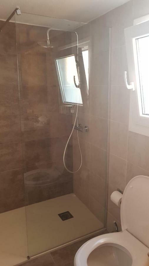 Blue Island Apartment Batsi  Ngoại thất bức ảnh