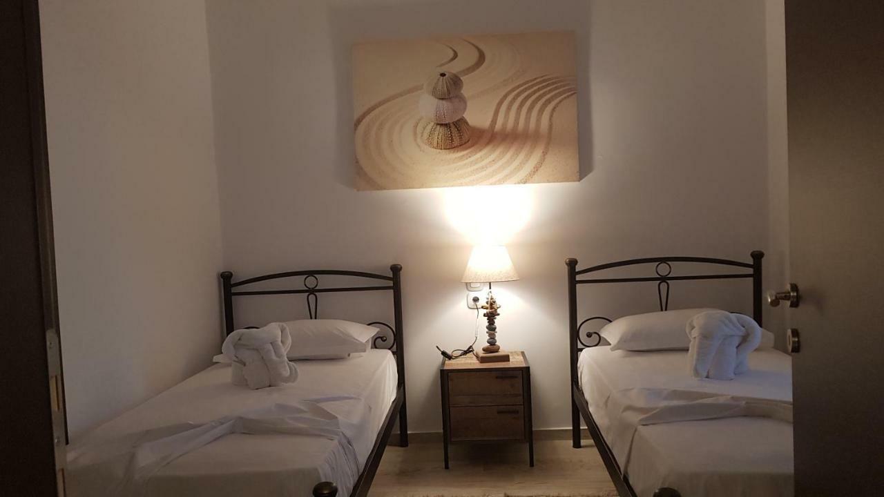 Blue Island Apartment Batsi  Ngoại thất bức ảnh