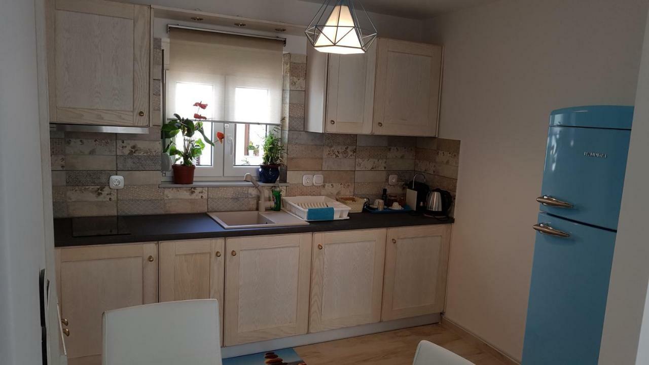 Blue Island Apartment Batsi  Ngoại thất bức ảnh