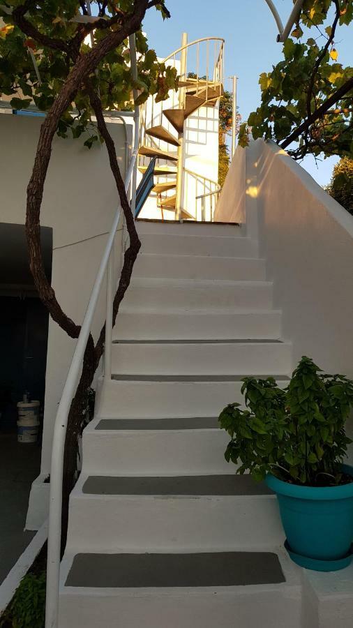 Blue Island Apartment Batsi  Ngoại thất bức ảnh